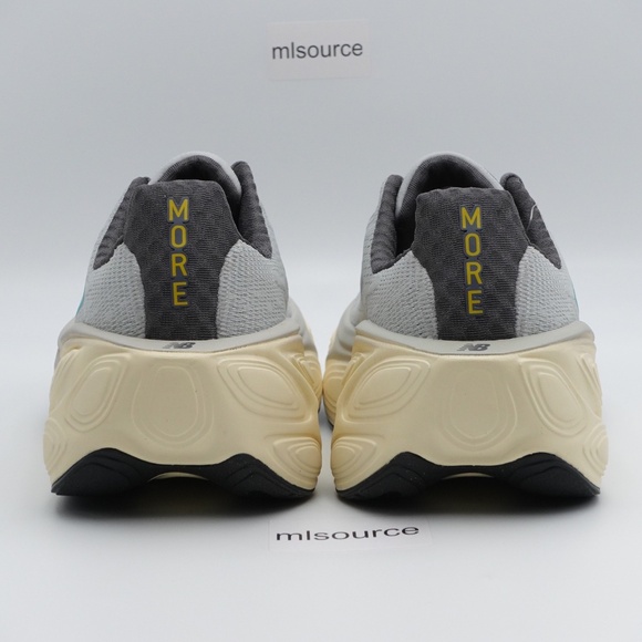 NEW WIDE 2E Men's New Balance Fresh Foam X More v5 Sneakers MMORLJ5 Grey - Picture 4 of 9